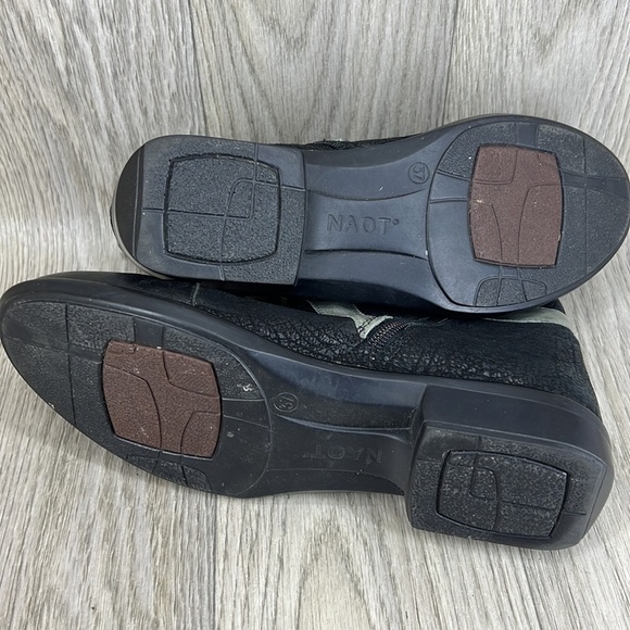 Naot Leather boots booties - Picture 8 of 9